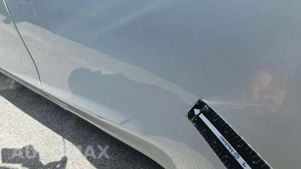 2023 Tesla Model Y Standard Range - miniatura 26