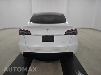 2023 Tesla Model Y Standard Range - miniatura 5