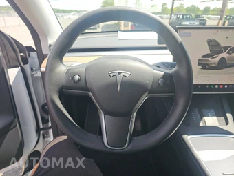 2023 Tesla Model Y Standard Range - miniatura 10