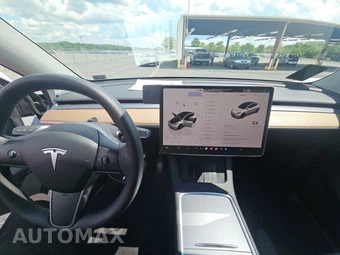 2023 Tesla Model Y Standard Range - miniatura 11