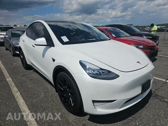 2023 Tesla Model Y Standard Range - miniatura 3
