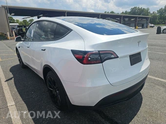 2023 Tesla Model Y Standard Range - miniatura 6