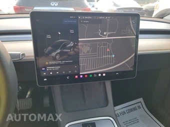 2023 Tesla Model Y Standard Range - miniatura 17
