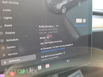 2023 Tesla Model Y Standard Range - miniatura 18
