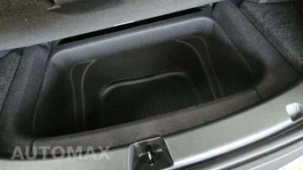 2023 Tesla Model Y Standard Range - miniatura 26