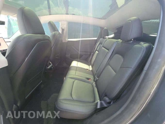 2023 Tesla Model Y Standard Range - miniatura 13