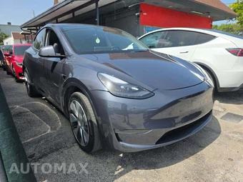 2023 Tesla Model Y Standard Range - miniatura 4