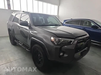 2023 Toyota 4Runner SR5 – miniatura 3
