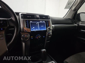 2023 Toyota 4Runner SR5 – miniatura 11