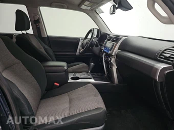 2023 Toyota 4Runner SR5 – miniatura 8