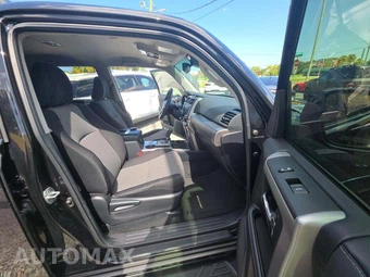 2023 Toyota 4Runner SR5 - miniatura 18