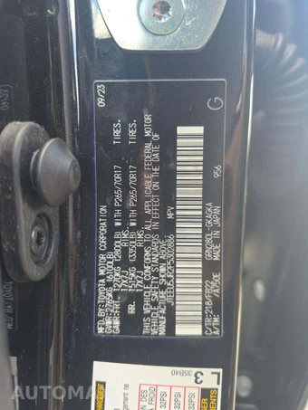 2023 Toyota 4Runner SR5 - miniatura 5