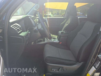 2023 Toyota 4Runner SR5 - miniatura 6