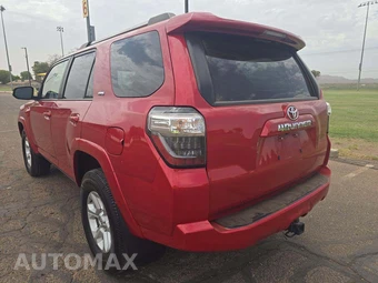 2023 Toyota 4Runner SR5 - miniatura 2