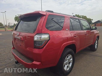 2023 Toyota 4Runner SR5 - miniatura 3