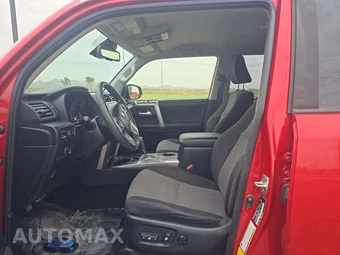 2023 Toyota 4Runner SR5 - miniatura 6