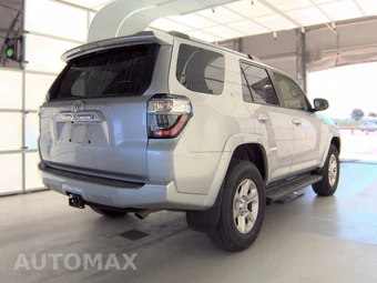 2023 Toyota 4Runner SR5 - miniatura 4