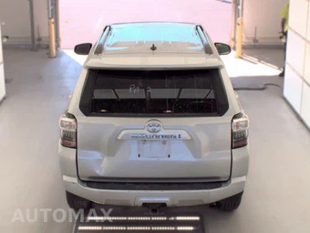 2023 Toyota 4Runner SR5 - miniatura 5