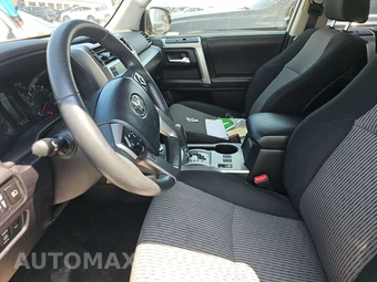 2023 Toyota 4Runner SR5 - miniatura 7