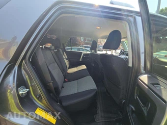 2023 Toyota 4Runner SR5 - miniatura 16
