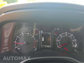 2023 Toyota 4Runner SR5 - miniatura 9