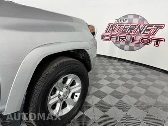 2023 Toyota 4Runner SR5 - miniatura 32