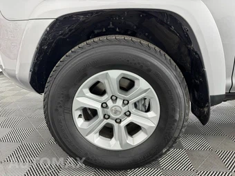 2023 Toyota 4Runner SR5 - miniatura 44