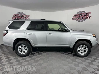 2023 Toyota 4Runner SR5 - miniatura 8