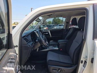 2023 Toyota 4Runner SR5 - miniatura 3
