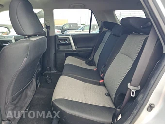 2023 Toyota 4Runner SR5 - miniatura 13