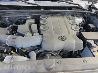 2023 Toyota 4Runner SR5 - miniatura 15