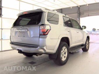 2023 Toyota 4Runner SR5 - miniatura 4