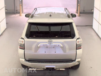 2023 Toyota 4Runner SR5 - miniatura 5