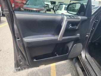 2023 Toyota 4Runner SR5 Premium - miniatura 9
