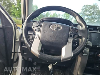 2023 Toyota 4Runner SR5 Premium - miniatura 10