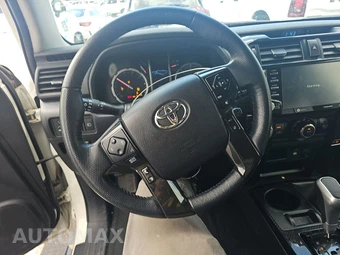 2023 Toyota 4Runner TRD Off Road Premium - miniatura 10