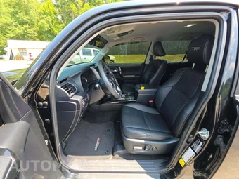 2023 Toyota 4Runner TRD Sport - miniatura 3