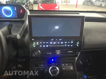 2023 Toyota bZ4X Limited - miniatura 10
