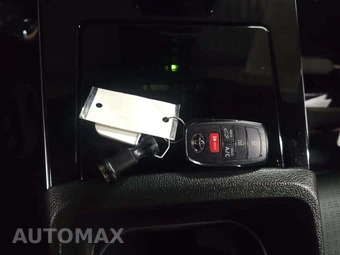 2023 Toyota bZ4X Limited - miniatura 8