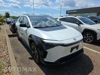 2023 Toyota bZ4X XLE - miniatura 4