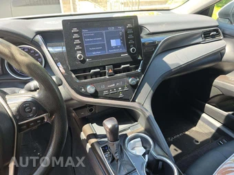 2023 Toyota Camry Hybrid LE - miniatura 10