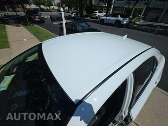 2023 Toyota Camry Hybrid LE - miniatura 12