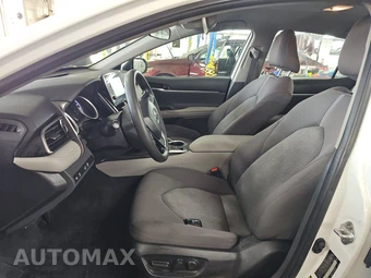 2023 Toyota Camry Hybrid LE - miniatura 7
