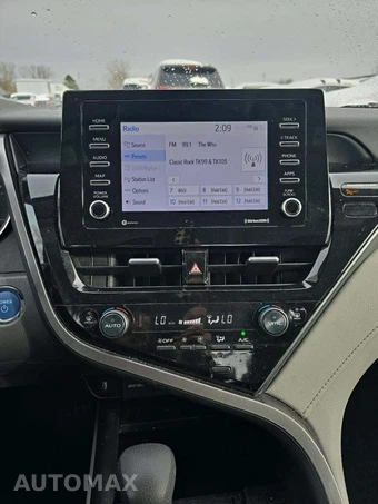 2023 Toyota Camry Hybrid LE - miniatura 10