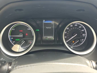 2023 Toyota Camry Hybrid LE - miniatura 12