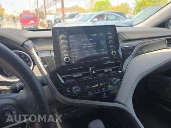 2023 Toyota Camry Hybrid LE - miniatura 10