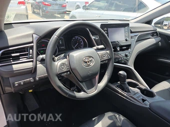 2023 Toyota Camry Hybrid SE - miniatura 11