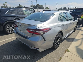 2023 Toyota Camry Hybrid SE - miniatura 4