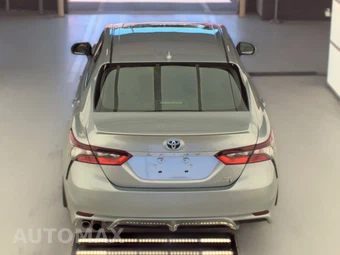 2023 Toyota Camry Hybrid SE - miniatura 5