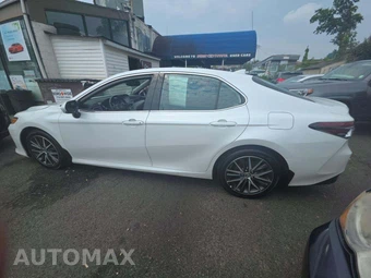2023 Toyota Camry Hybrid XLE - miniatura 2